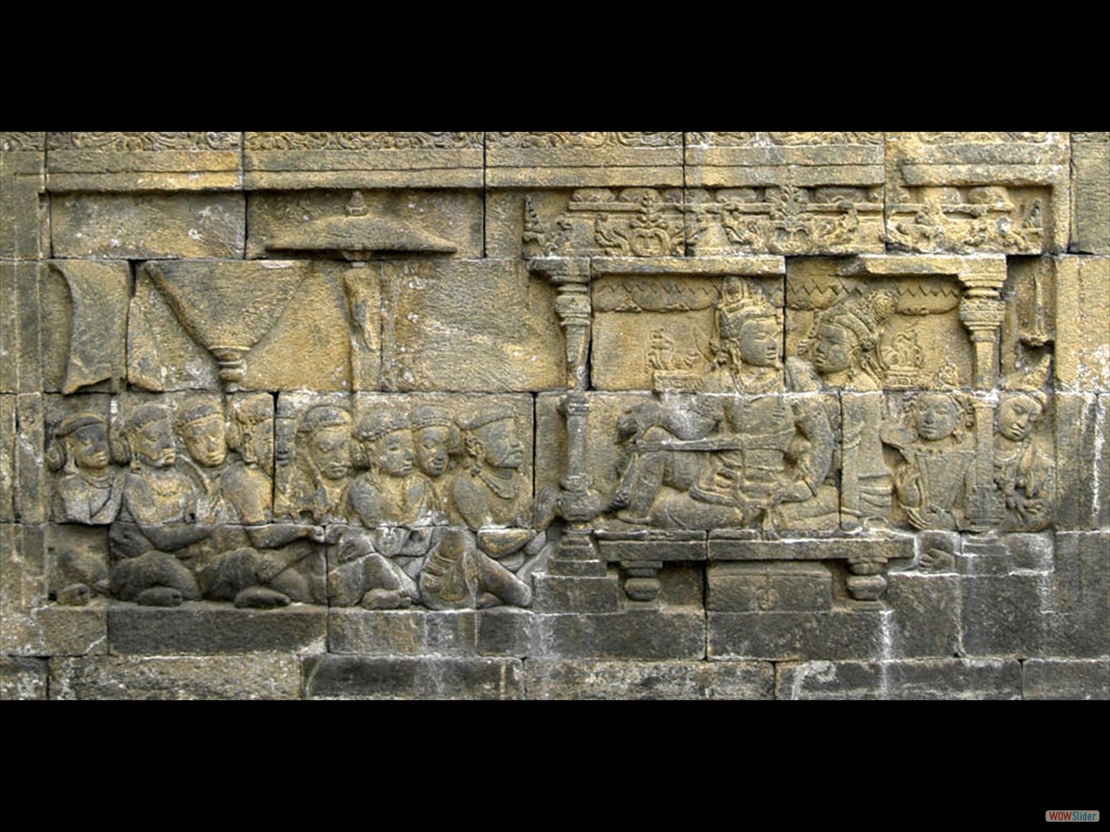 Borobudur - rey y reina relieve