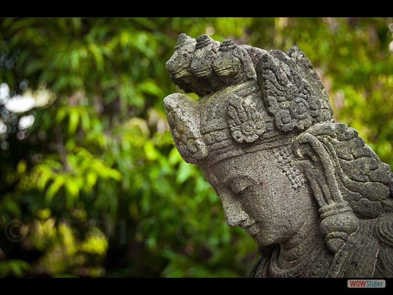 borobudur-estatua